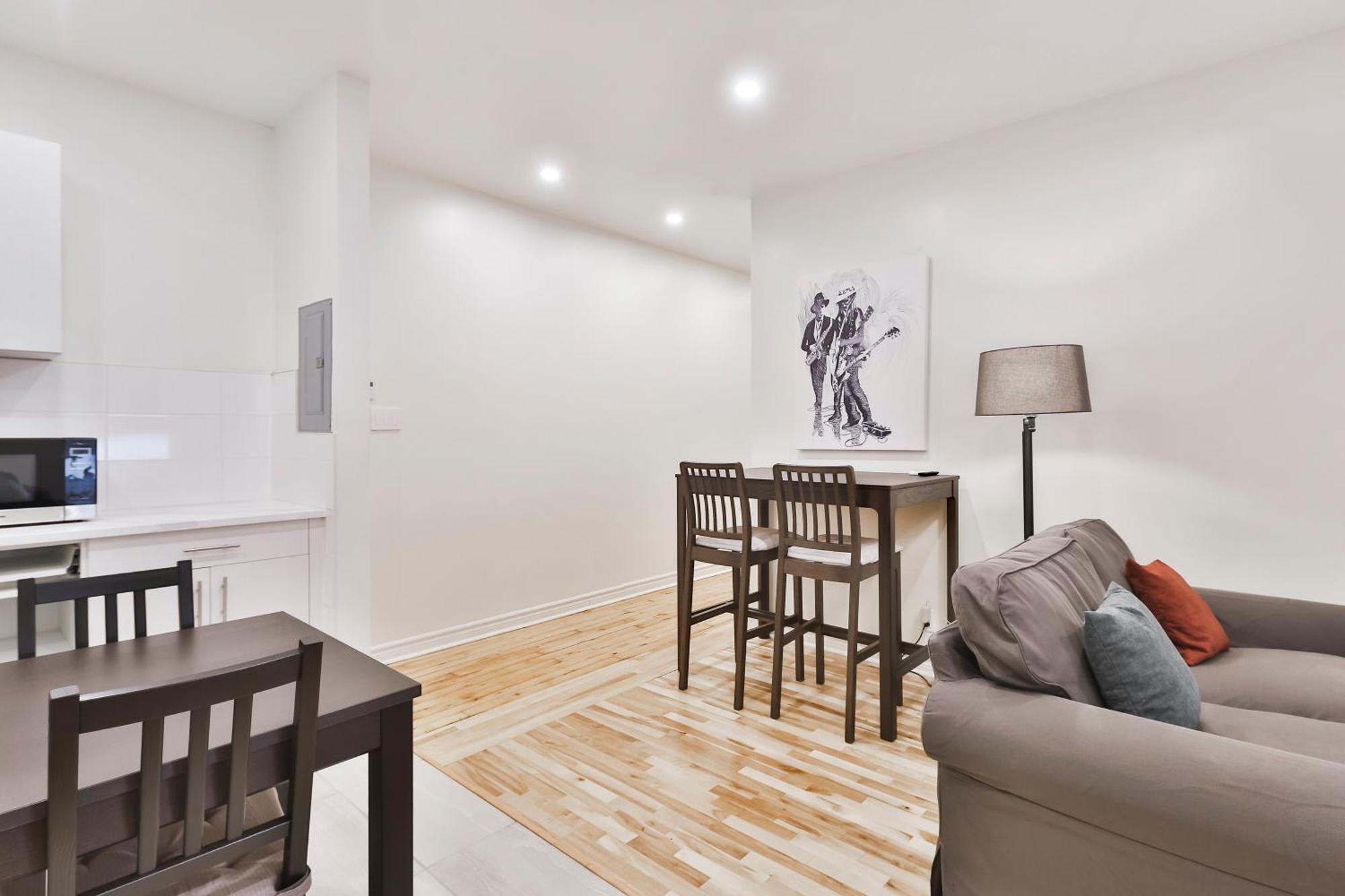 Stanley Suites Montreal Exterior photo